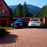 Riviera So Sukromnou Virivkou A Dva Samostatne - Liptov Besenova روجومبيروك