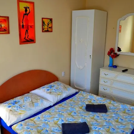 Appartement Jeden Apartmánový Dom A Dva Veľké - Liptov Bešeňová *