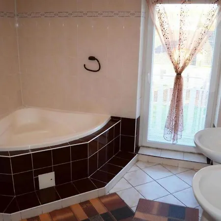 Riviera So Sukromnou Virivkou A Dva Samostatne - Liptov Besenova Apartament *